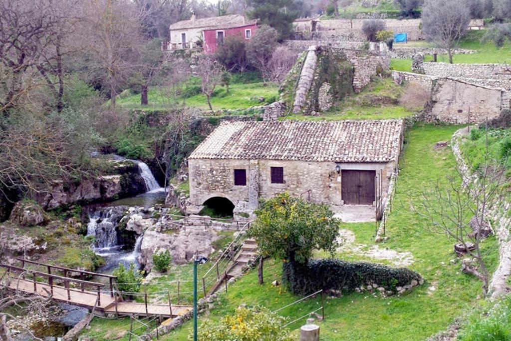 Dammuso Dell'Arco Apartment Palazzolo Acreide Bagian luar foto